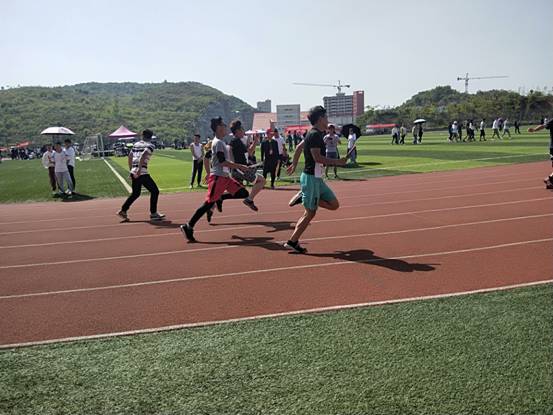 QQ图片20180416男子4X100米接力